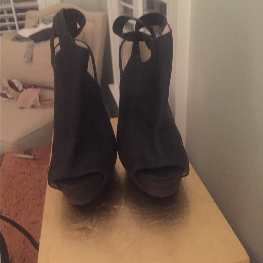 Open toe booties - Picture 3 of 7